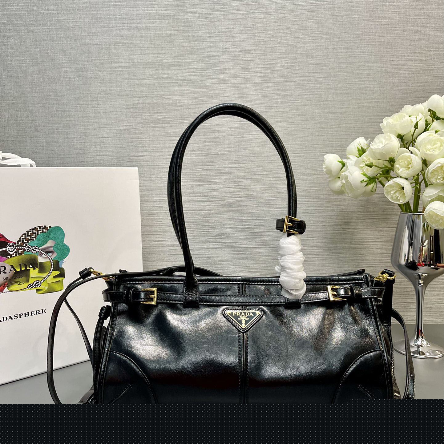 Pra*a top handle bags